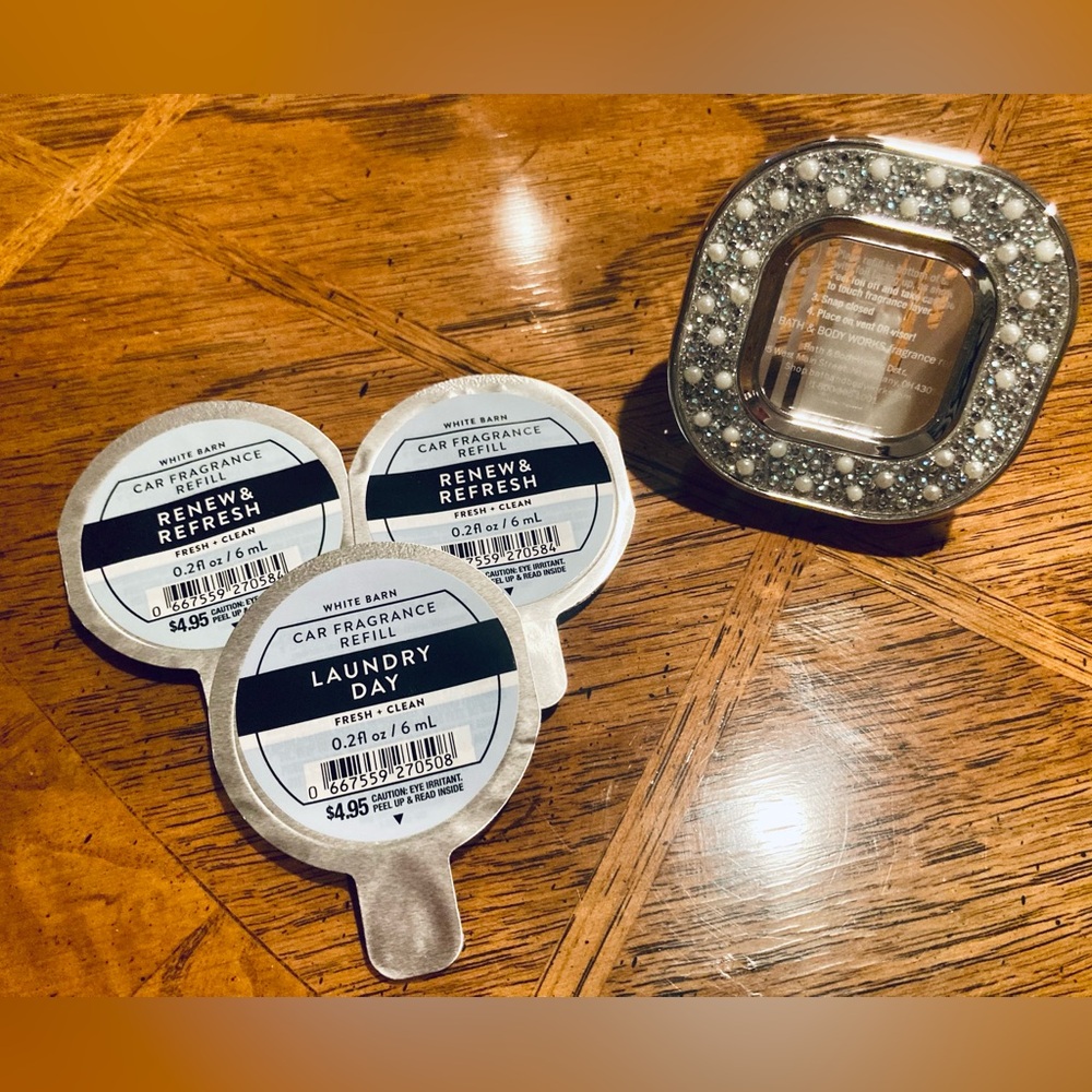Bath & Body Works Pearls & Gems Car Fragrance Holder & 3 Car Fragrance Refills
